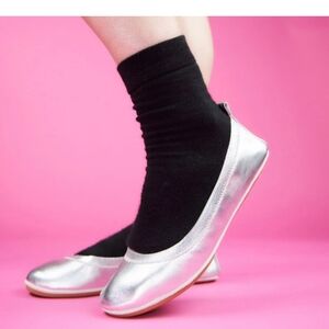 Yosi New York Silver Ballet Flats